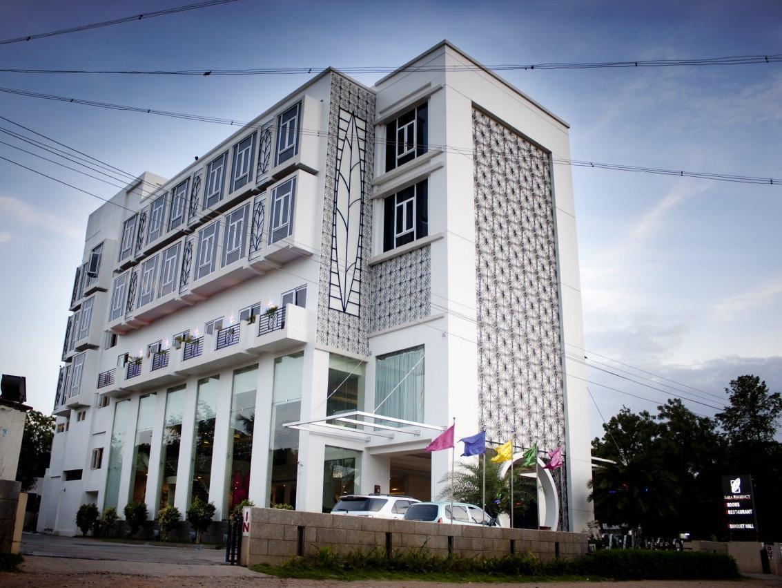 Sara Regency Hotell Kumbakonam Exteriör bild