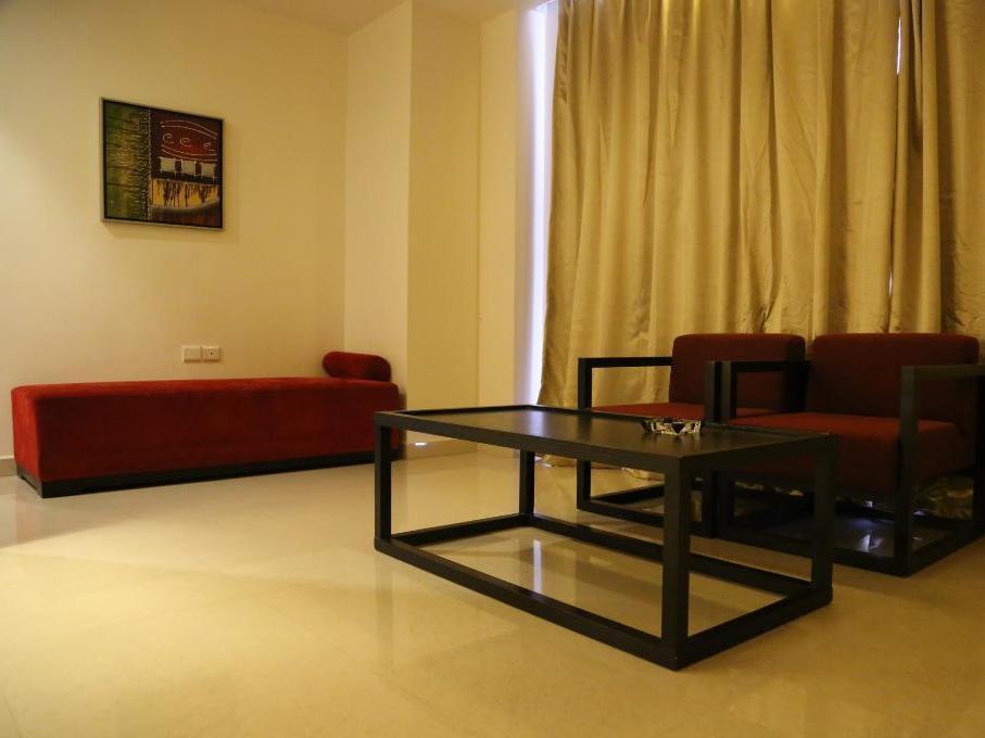 Sara Regency Hotell Kumbakonam Exteriör bild