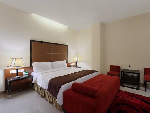 Sara Regency Hotell Kumbakonam Exteriör bild